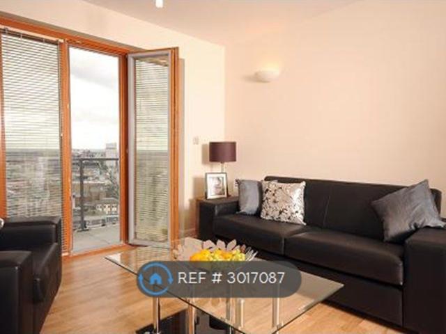 Icon Building, Ilford IG1, 2 bed flat to rent, £1,750 pcm | PrimeLocation
