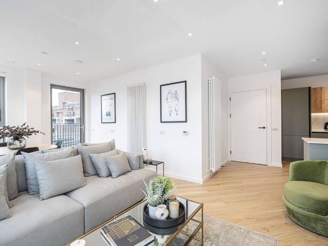 Icon Heights N22, Wood Green, London, 1 bed flat to rent, £1,950 pcm | PrimeLocation