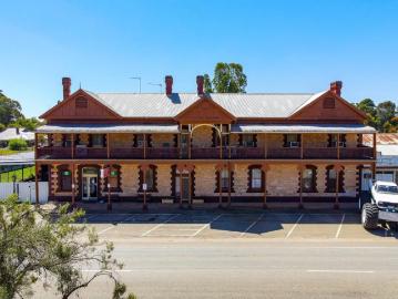 Regional Accommodation Business with Liquor Licence