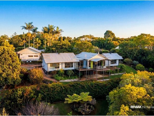 Iconic Gabriel Poole Design | Private Pavilion Living | Sweeping Hinterland & Coastal Views