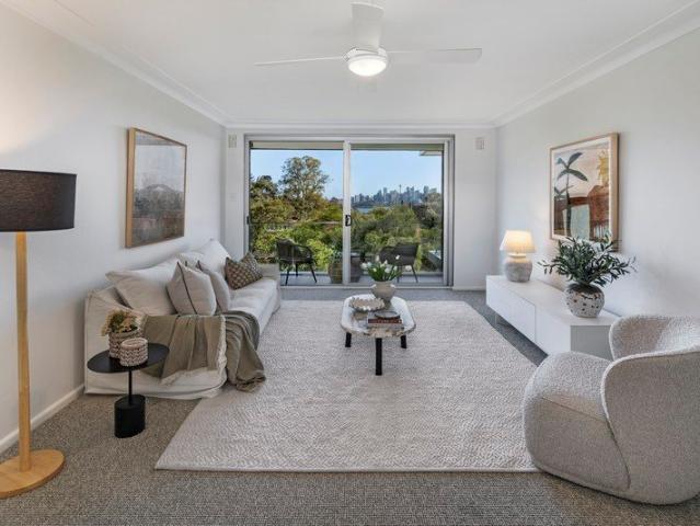 Iconic Harbour Vistas and Exceptional Lifestyle Appeal
