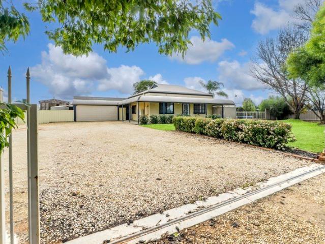 Iconic Heritage Residence | Rural Lifestyle & Extensive Improvements