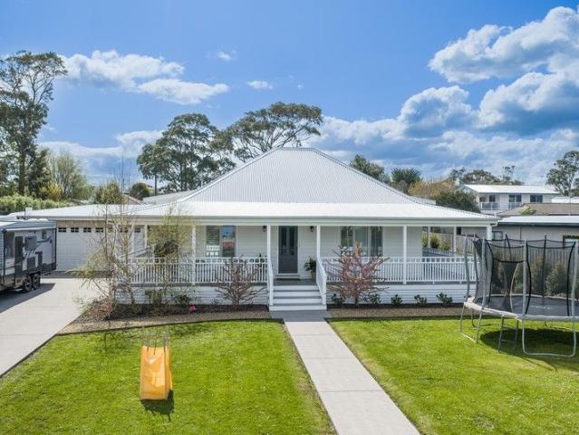 Iconic Inverloch Residence