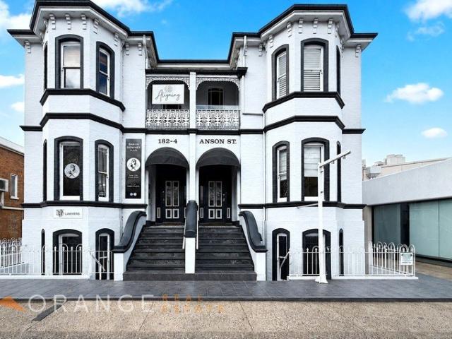 ICONIC OFFICE SPACE & PRIME CBD LOCATION
