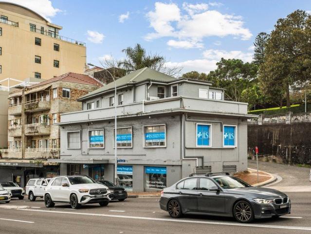 Iconic Mixed Use Landmark with Unrivalled Exposure & Substantial Development Potential