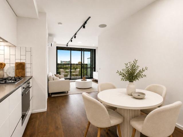 Iconic Trilby Complex Perfectly Positioned Spacious 1 Bedroom Apartment