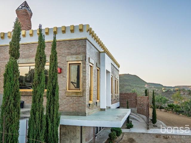 Icónica residencia en RENTA Zona Norte