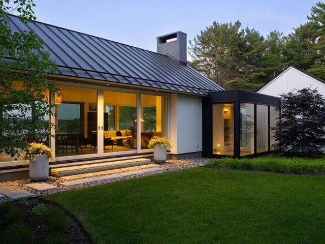 Ice House Pt, York, Home For Sale