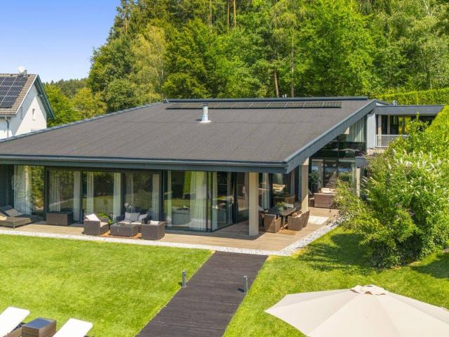 Ich bin kein gewöhnliches Haus | Kernsaniert 2024 | Wellnessgarten & Absolute Privatsphäre | 1.600 m² Grundstück