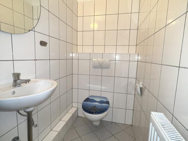 IBF Immo + Geräumige 3 ZKDB Wohnung mit Balkon und PKW Stellplatz in Stolberg Münsterbusch!