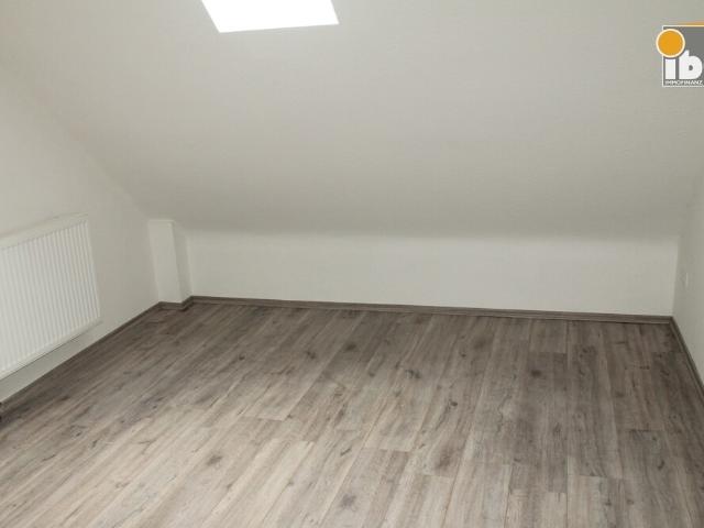 IBF Immo + Praktisch geschnittene 3 ZKDB Dachgeschoss Wohnung in Eilendorf!