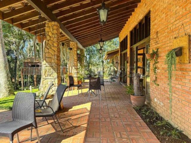 Ibiúna/SP Uma das mais exclusivas casas de campo em condomínio de alto padrão!