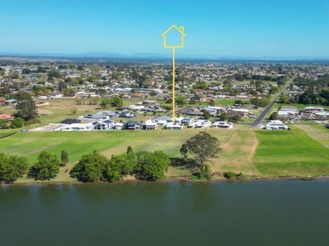 IBIS COURT'S FIRST RIVERFRONT OFFERING