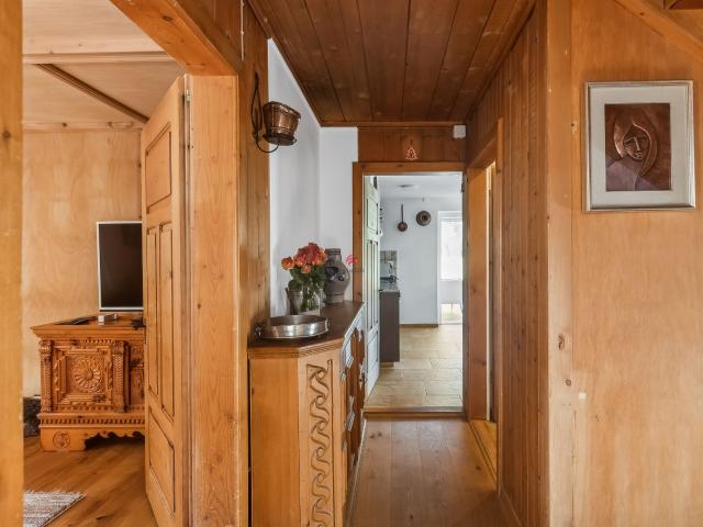 Single family house with 6 rooms on sale in Rona 130 m² | dreamo. Ch