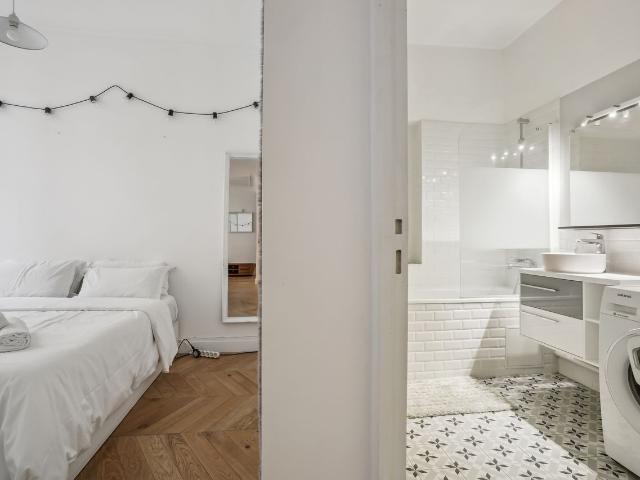 ID392 Cozy 2 bedroom flat in Rue Mandar/Montorgeuil, Paris Amsterdam Apartments for Rent