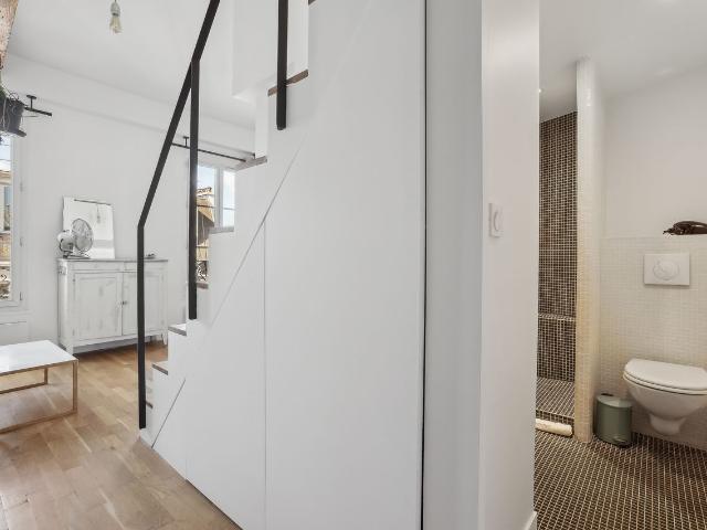 ID 413 renovated apartment in rue Piat, Paris Amsterdam Apartments for Rent