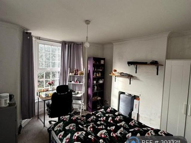 Idmiston Road, London, E15 1 bed in a house share to rent £900 pcm £208 pw