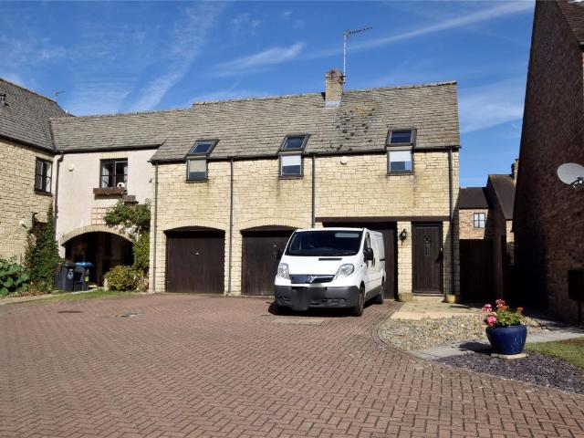 Idbury Close, Witney, Oxfordshire OX28, 1 bed end terrace house to rent, £1,200 pcm | PrimeLocation