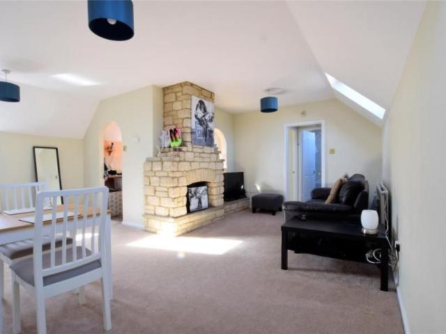 Idbury Close, Witney, Oxfordshire, OX28