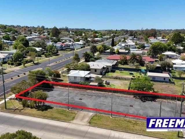 Ideal 1,042m corner allotment development site