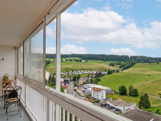 Idéal 1er investissement ! 3.5 pces avec vue dégagée déjà loué !
