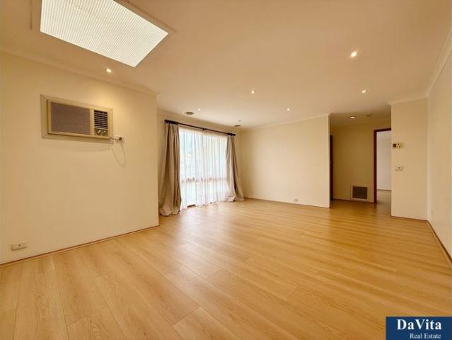 Ideal 3 Bedroom Home Near Schools, Shops & Parks