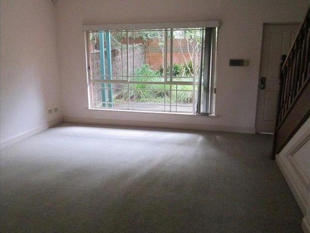 Ideal 3 Bedroom Townhouse in Premier Location