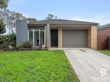 IDEAL THREE BEDROOM DELACOMBE HOME
