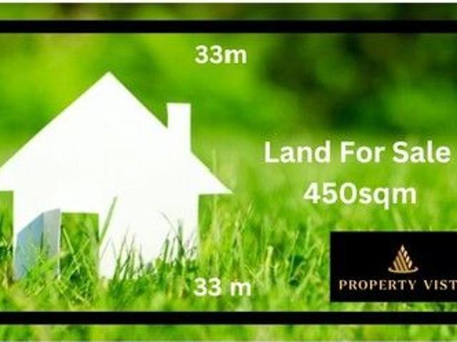 Ideal block to build your dream home!