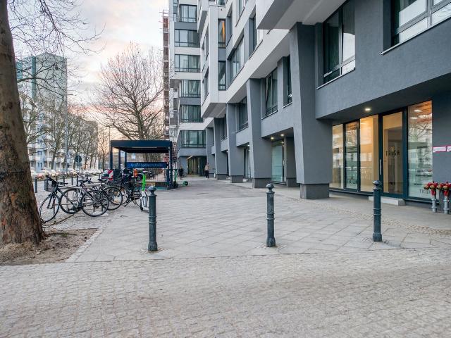 Ideal Charlottenburg Studio near KaDeWe & Kurfürstendamm, Berlin Amsterdam Apartments for Rent