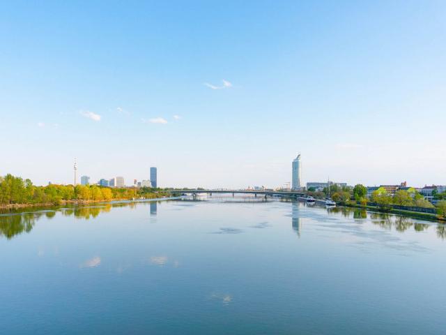 Ideal Donaustadt 1BR w/ Balcony, near Donaupark & Metro U1, Vienna Amsterdam Apartments for Rent