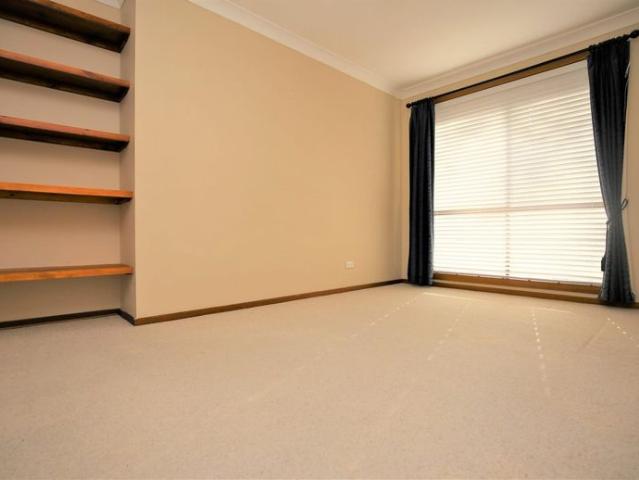 IDEAL FAMILY HOME!
