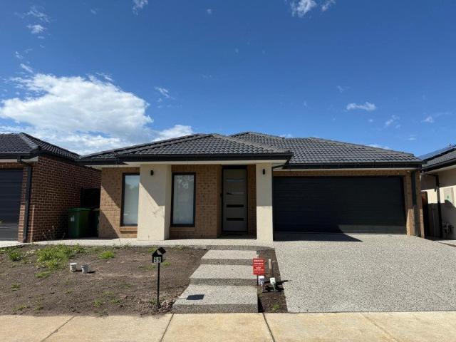 Ideal Family Home Close to Schools, Shops & Transport!