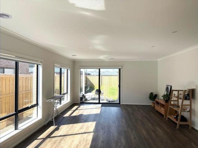 Ideal Family Home Close to Schools, Shops & Transport!