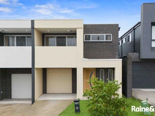 IDEAL FAMILY HOME IN FAST GROWING SOUTH WEST POCKET