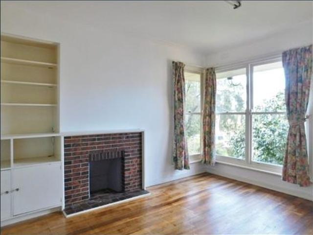 IDEAL FAMILY HOME IN PRIME LOCATION