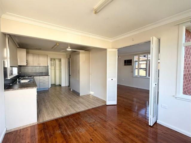 Ideal Family Living In Convenient Location