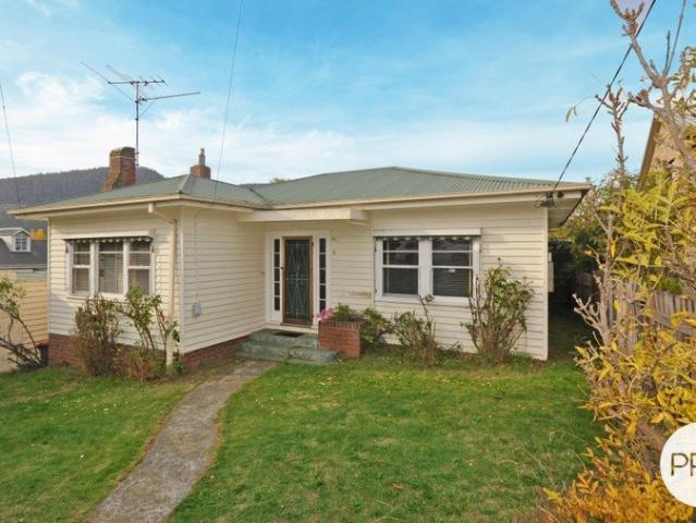 Ideal First Home or Investment Opportunity in the Heart of New Norfolk!