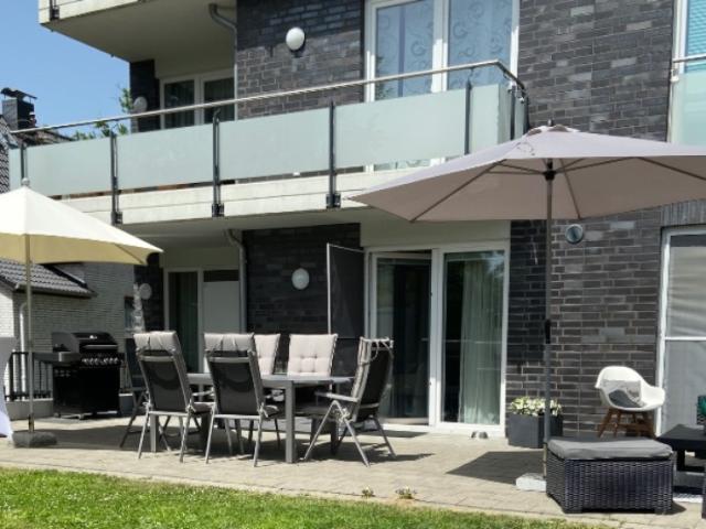 Ideal für 3er WG | 4 Zimmer Wohnung mit eigenem Garten & großer Terrasse in Hamburg Rahlstedt