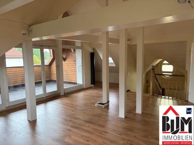 Ideal für 2 Personen N Laufamholz aussergewöhnlich 4 Zimmer Maisonette Dachloggia