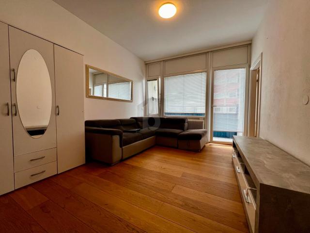 IDEAL FÜR ANLEGER! GUTER ZUSTAND IN ZENTRALER LAGE MIT BALKON