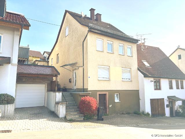 Ideal für die Familie: Einfamilienhaus mit Einliegerwohnung in Mosbach Ortsteil