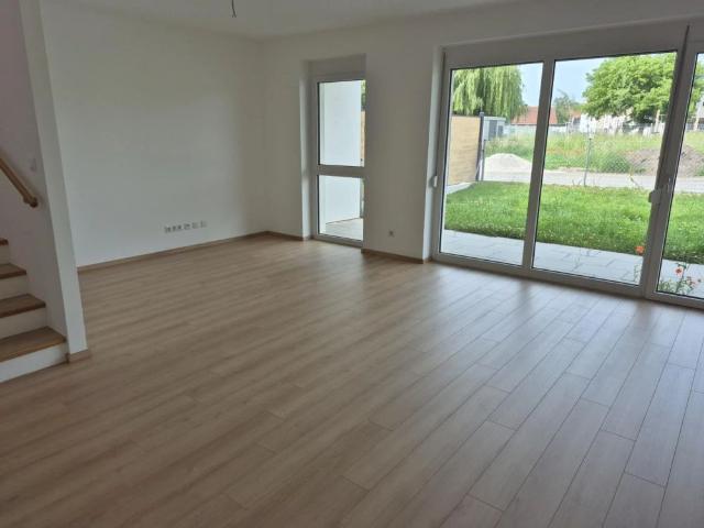 Ideal für die ganze Familie, Erstbezug!