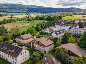 Ideal für Erstkäufer, junge Paare oder Familien, die eine solide Eigentumswohnung suchen und nicht sofort renovieren möchten