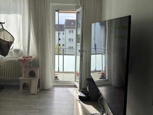 Ideal für Familien: 4 Zimmer Wohnung im 3. Obergeschoss mit Balkon und Gäste WC