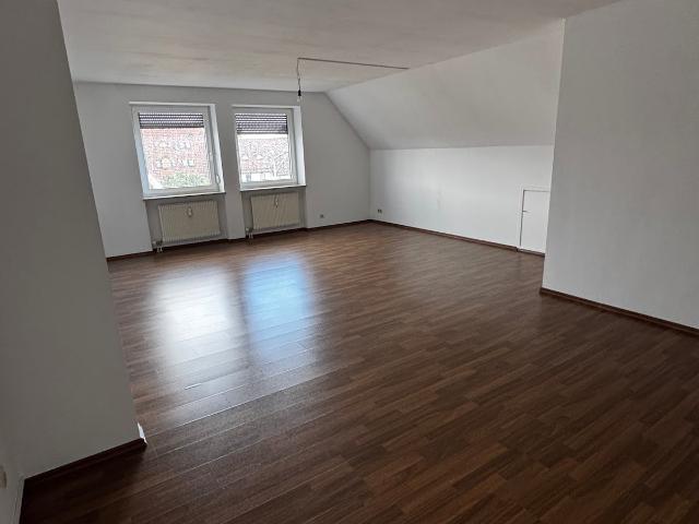 Ideal für Familien großzügige 3 Zimmer Wohnung in Boxdorf