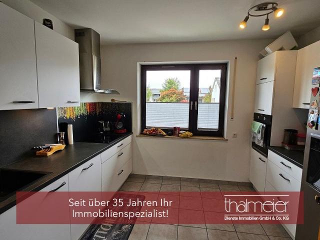 Sofort bezugsfrei! * Ideal für Familien * 4 Zimmer | Stellplatz | Fußbodenheizung | Loggia