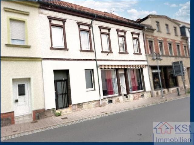 IDEAL FÜR Firmen Große möblierte Wohnung kurzfristig in Stadtmitte von Groitzsch zu vermieten