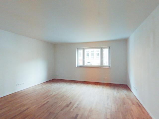Ideal für junge Familien und Paare: 3 Zimmer mit Innenhofbalkon