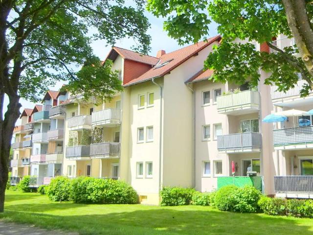 ideal für Singles oder Paare * Balkon * EBK * grüne, ruhige Lage